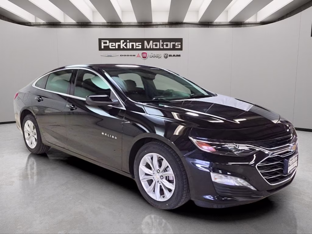 2025 Mosaic Black Metallic Chevrolet Malibu LT FWD Sedan