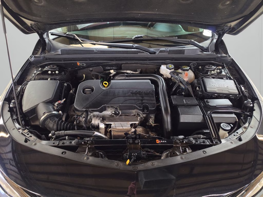 2025 Mosaic Black Metallic Chevrolet Malibu LT FWD Sedan