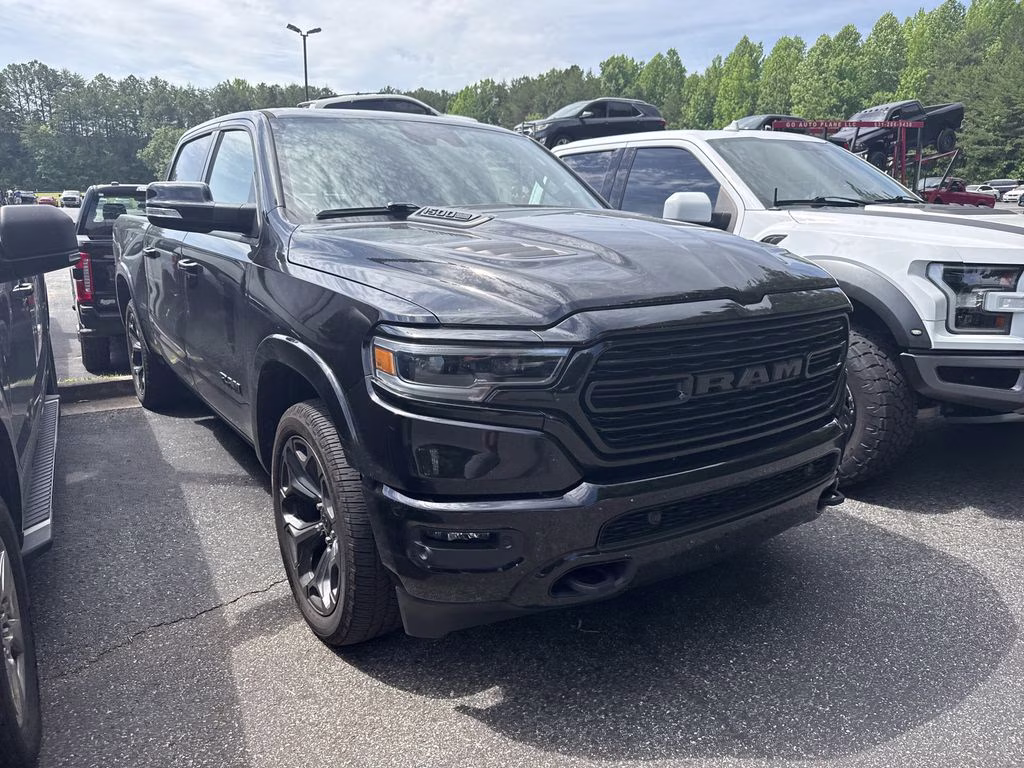 2022 Diamond Black Crystal Pearlcoat Ram 1500 Limited 4X4 Truck