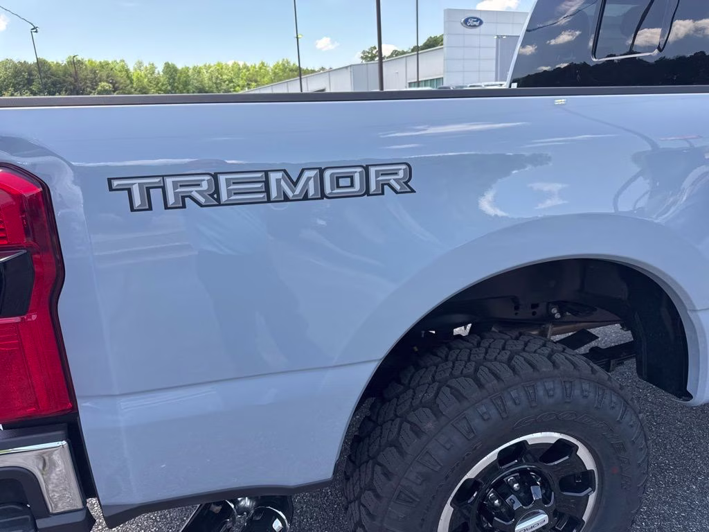 2026 Glacier Gray Metallic Tri-Coat Ford Super Duty F-350 SRW King Ranch 4X4 Truck