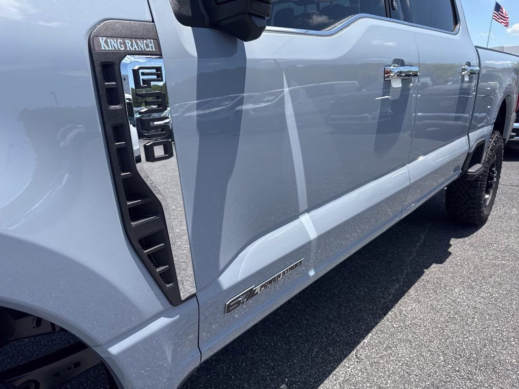 2026 Glacier Gray Metallic Tri-Coat Ford Super Duty F-350 SRW King Ranch 4X4 Truck