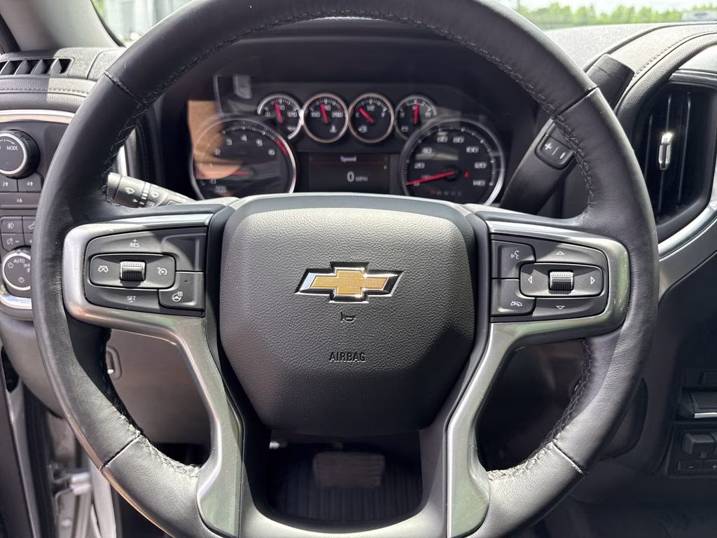 2022 Silver Ice Metallic Chevrolet Silverado 2500HD LT 4X4 Truck