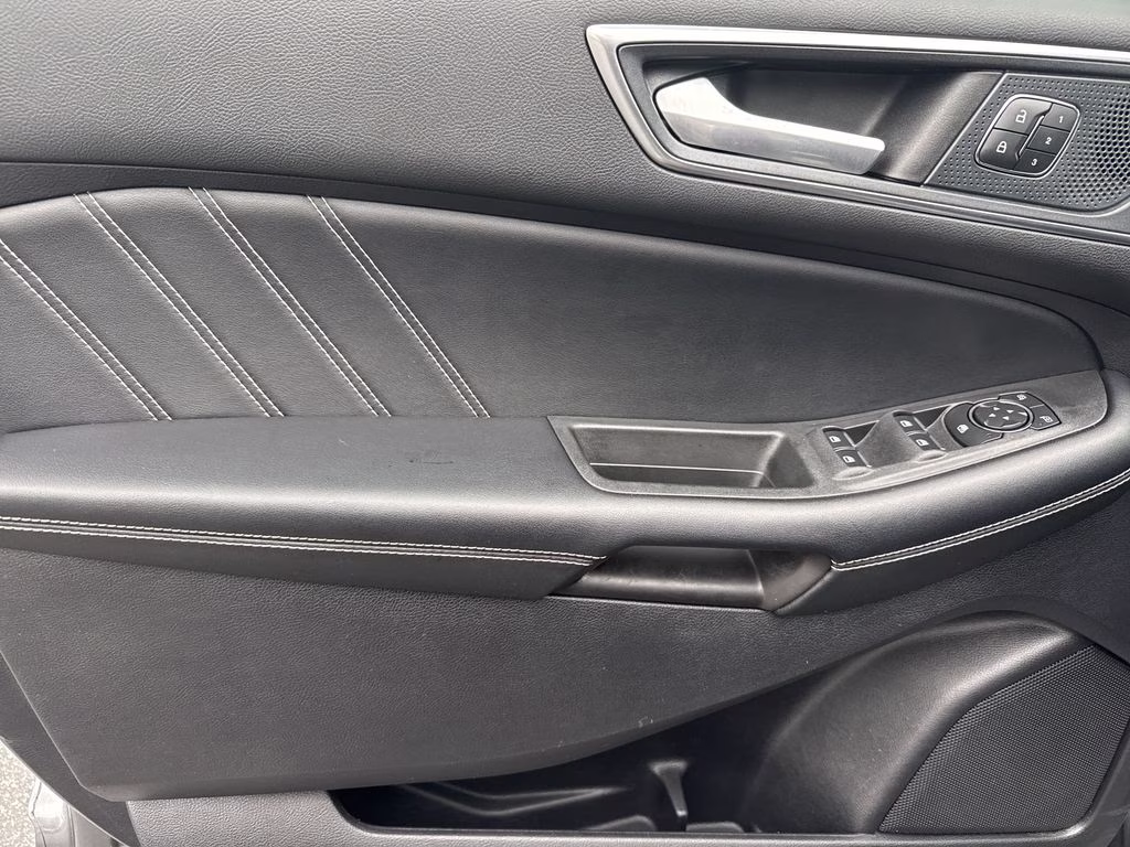 2021 Gray Metallic Ford Edge ST AWD SUV