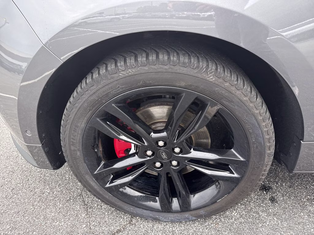 2021 Gray Metallic Ford Edge ST AWD SUV