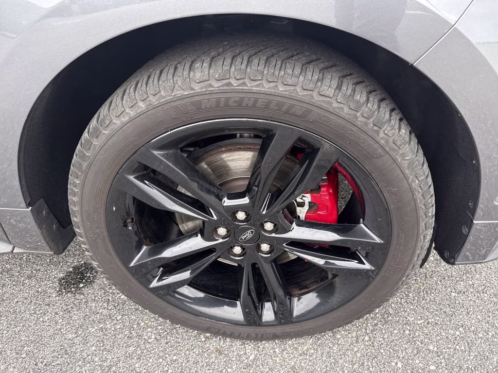 2021 Gray Metallic Ford Edge ST AWD SUV