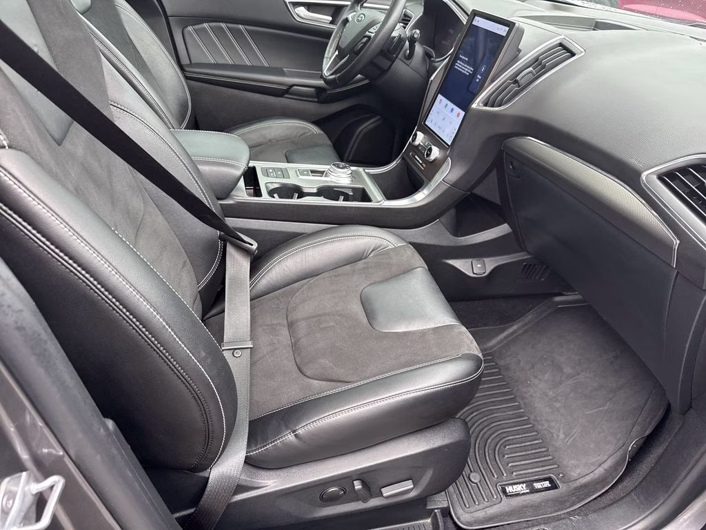 2021 Gray Metallic Ford Edge ST AWD SUV