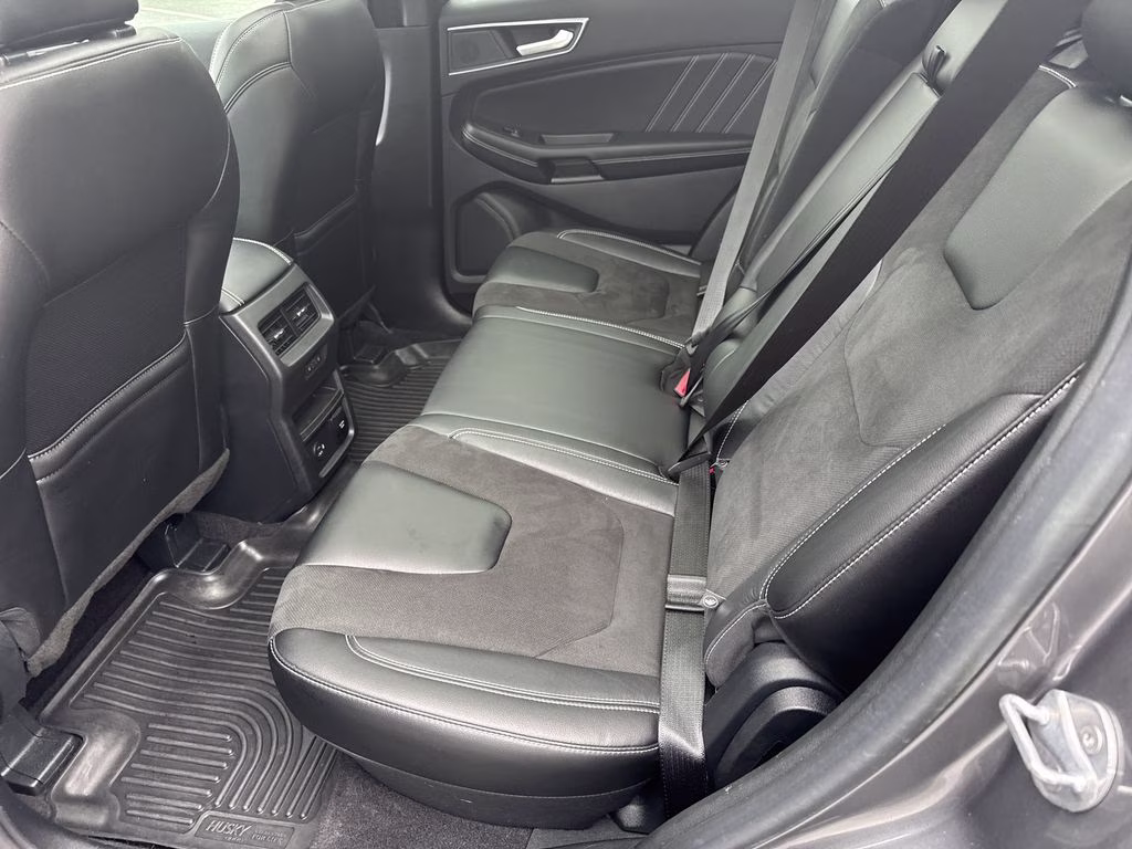 2021 Gray Metallic Ford Edge ST AWD SUV