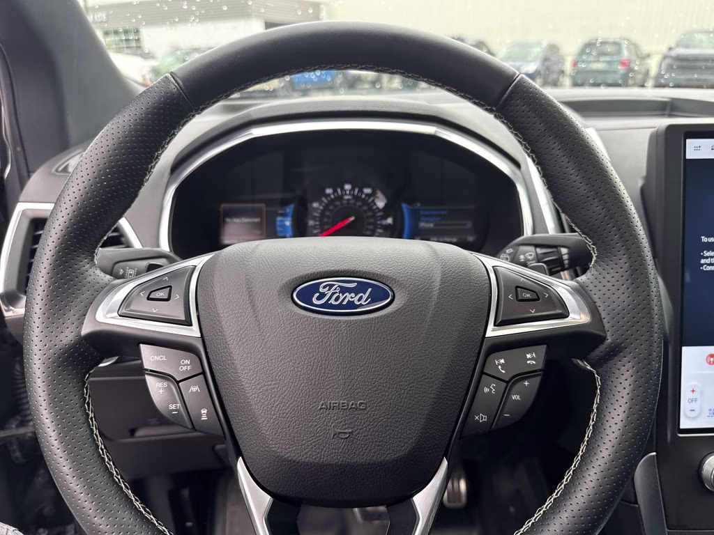 2021 Gray Metallic Ford Edge ST AWD SUV