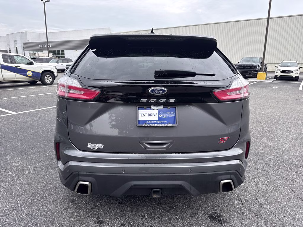 2021 Gray Metallic Ford Edge ST AWD SUV