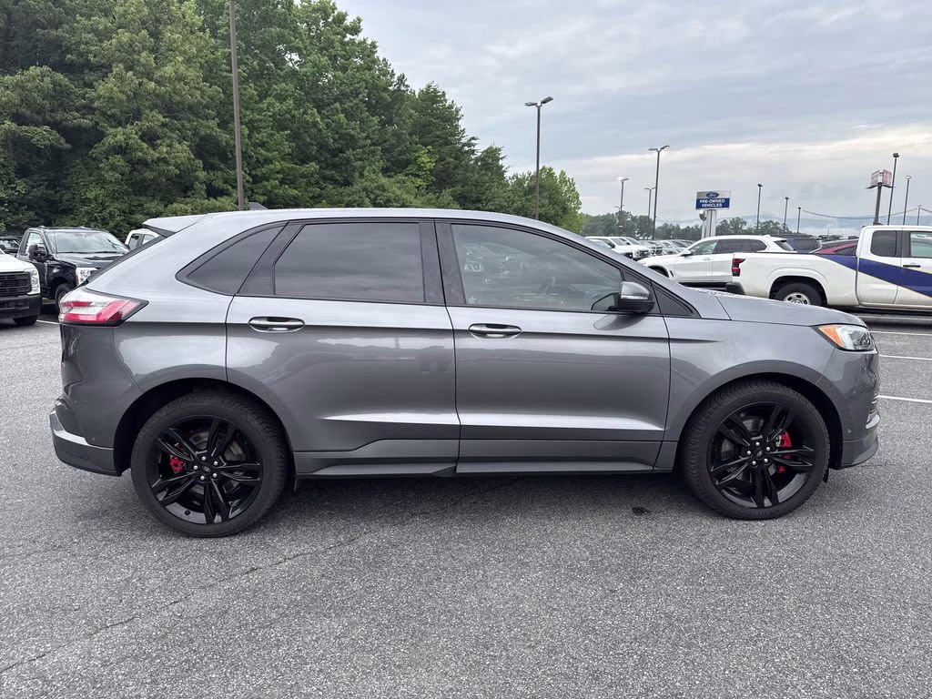 2021 Gray Metallic Ford Edge ST AWD SUV