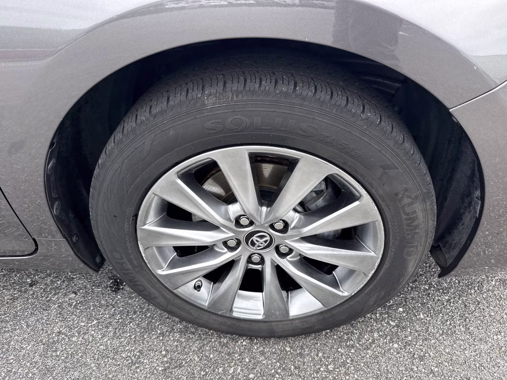 2016 Predawn Gray Mica Toyota Camry XLE FWD Sedan