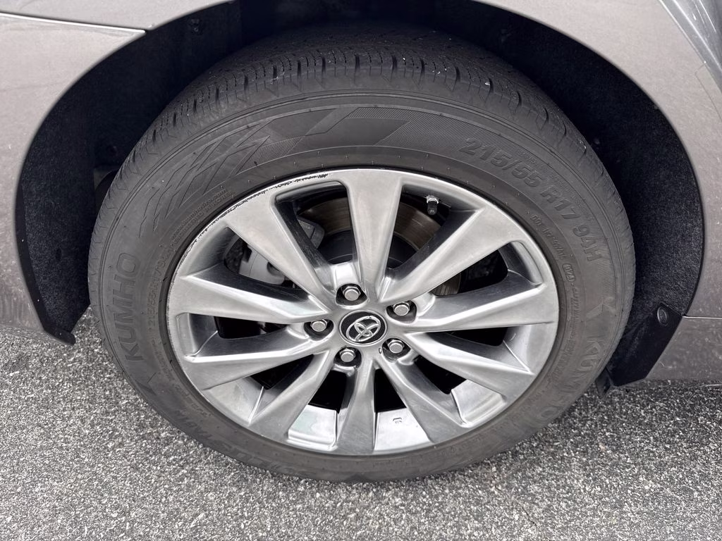 2016 Predawn Gray Mica Toyota Camry XLE FWD Sedan