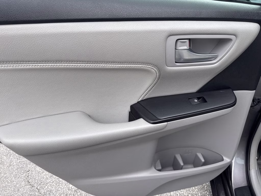 2016 Predawn Gray Mica Toyota Camry XLE FWD Sedan
