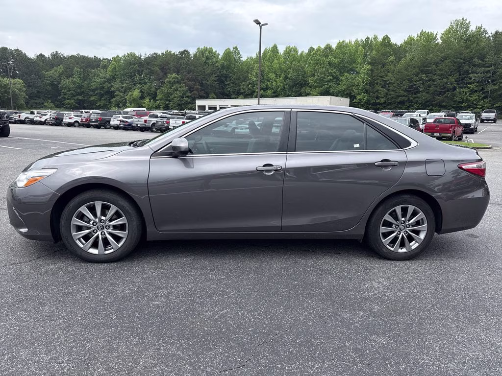 2016 Predawn Gray Mica Toyota Camry XLE FWD Sedan