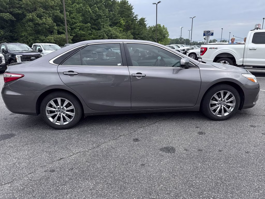 2016 Predawn Gray Mica Toyota Camry XLE FWD Sedan