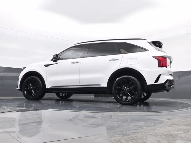 2022 Glacial White Pearl Kia Sorento SX AWD SUV