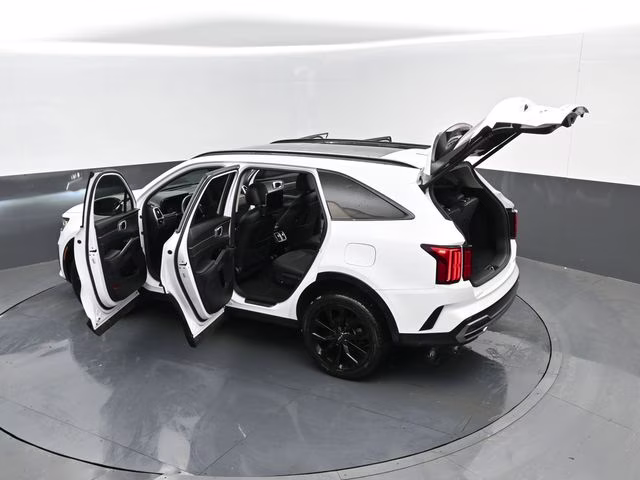 2022 Glacial White Pearl Kia Sorento SX AWD SUV