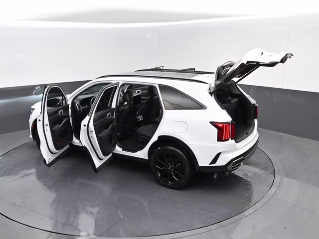 2022 Glacial White Pearl Kia Sorento SX AWD SUV