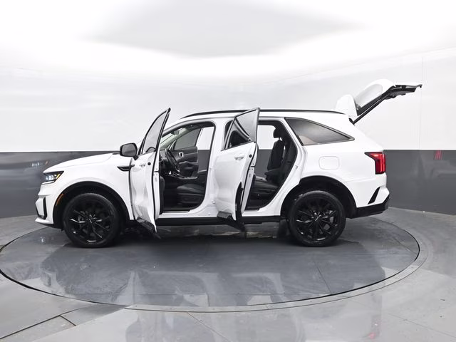 2022 Glacial White Pearl Kia Sorento SX AWD SUV