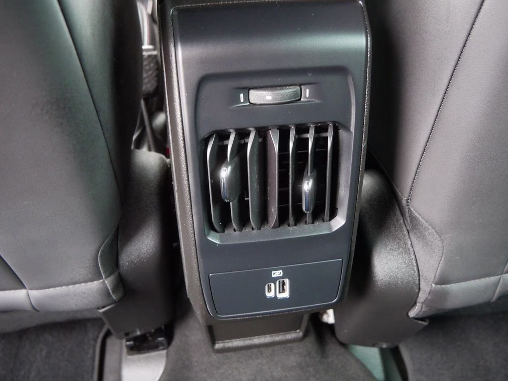 2023 8 Ball Dodge Hornet GT AWD SUV