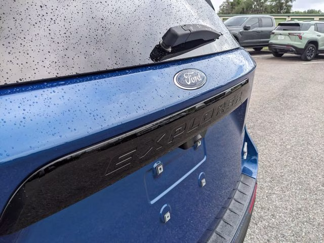 2023 Blue Metallic Ford Explorer ST 4X4 SUV