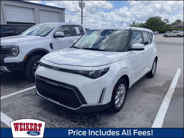 2023 Kia Soul 2.0L LX IVT's photo
