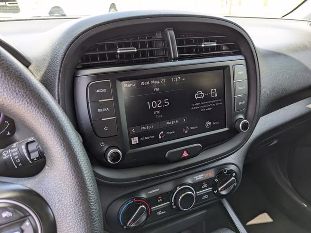 2023 Snow White Pearl Kia Soul LX FWD Hatchback