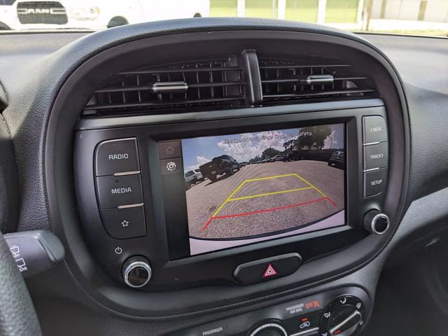 2023 Snow White Pearl Kia Soul LX FWD Hatchback