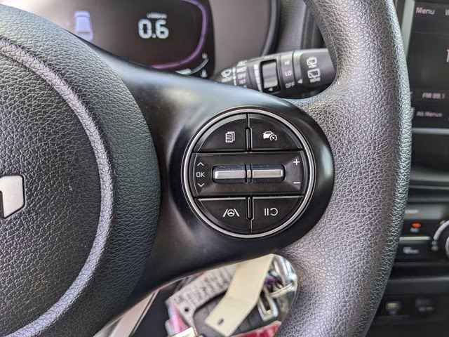 2023 Snow White Pearl Kia Soul LX FWD Hatchback