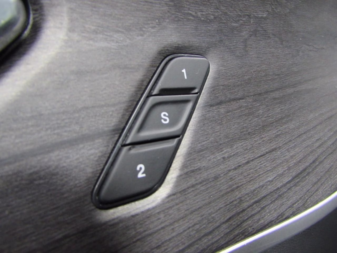 2021 Baltic Gray Metallic Clearcoat Jeep Grand Cherokee L Limited 4X4 SUV