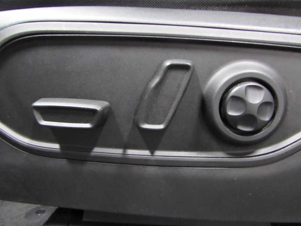 2021 Baltic Gray Metallic Clearcoat Jeep Grand Cherokee L Limited 4X4 SUV