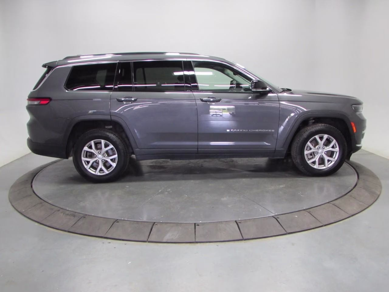 2021 Baltic Gray Metallic Clearcoat Jeep Grand Cherokee L Limited 4X4 SUV
