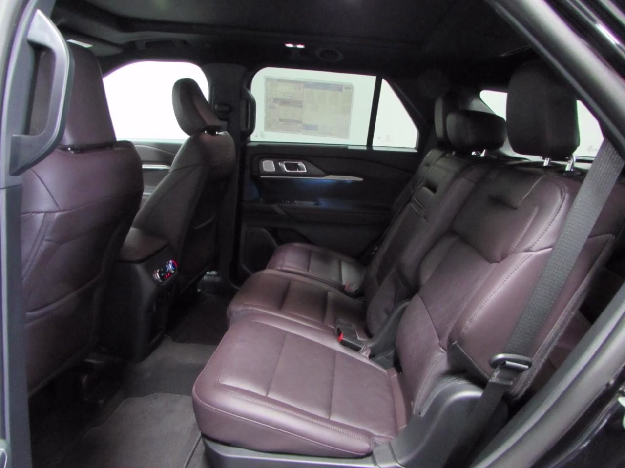 2026 Agate Black Metallic Ford Explorer Platinum 4X4 SUV
