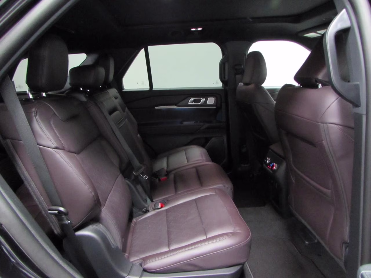 2026 Agate Black Metallic Ford Explorer Platinum 4X4 SUV