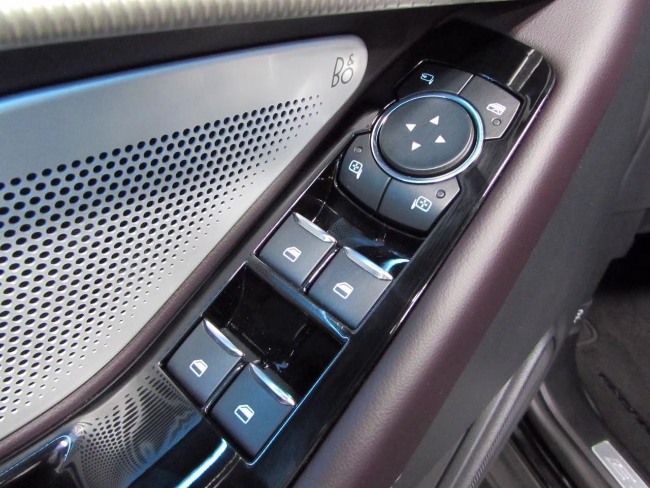 2026 Agate Black Metallic Ford Explorer Platinum 4X4 SUV