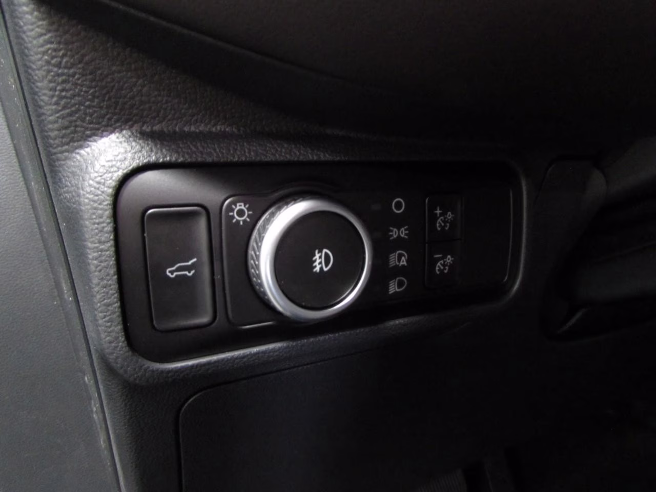 2026 Agate Black Metallic Ford Explorer Platinum 4X4 SUV