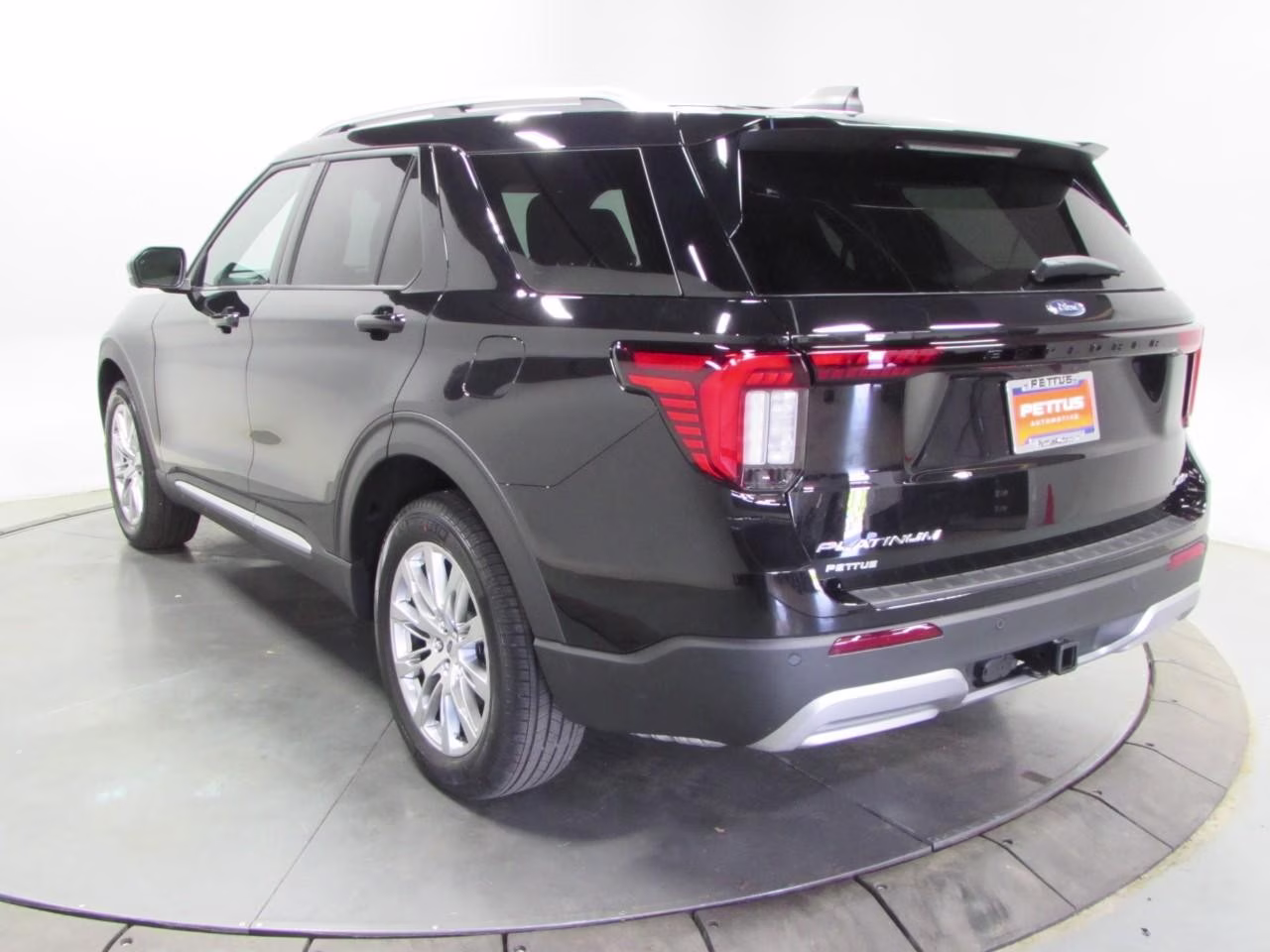 2026 Agate Black Metallic Ford Explorer Platinum 4X4 SUV