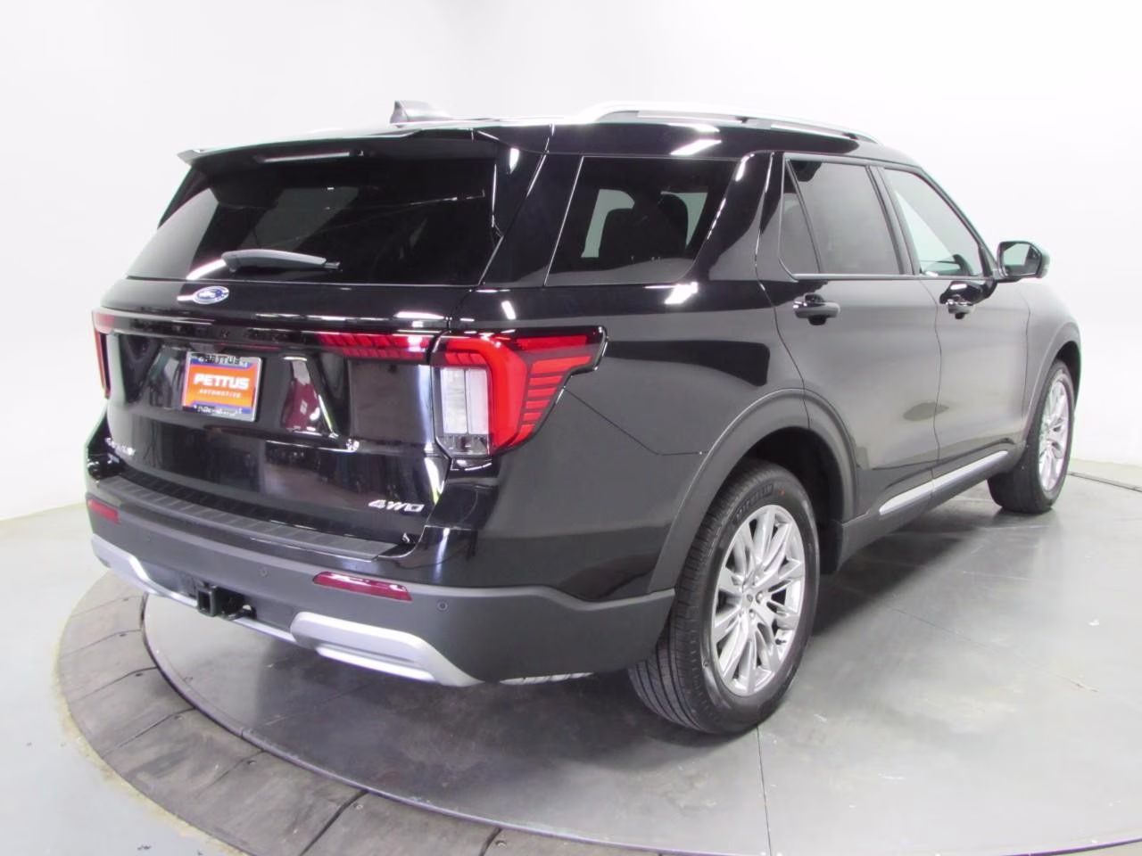 2026 Agate Black Metallic Ford Explorer Platinum 4X4 SUV