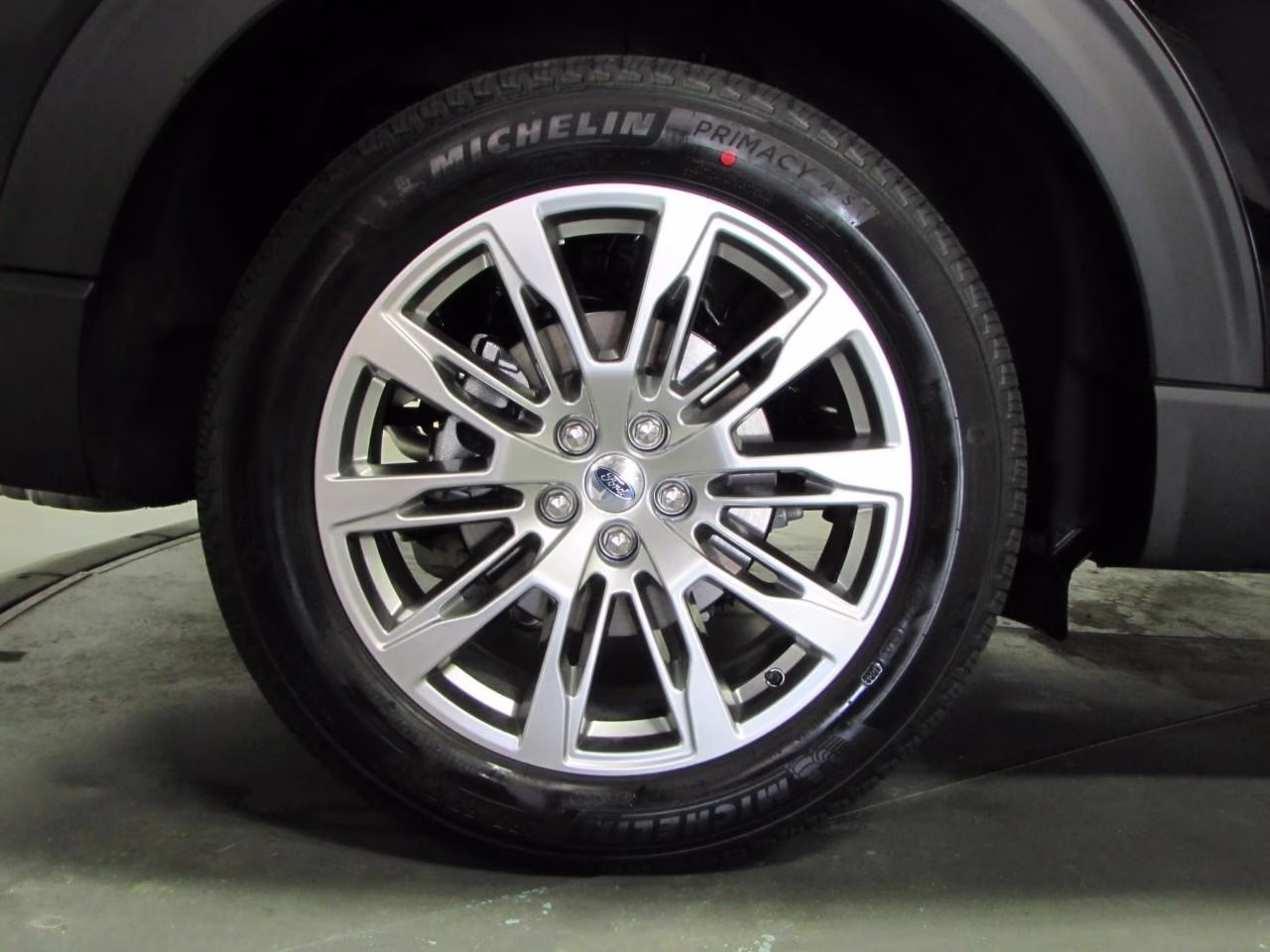 2026 Agate Black Metallic Ford Explorer Platinum 4X4 SUV