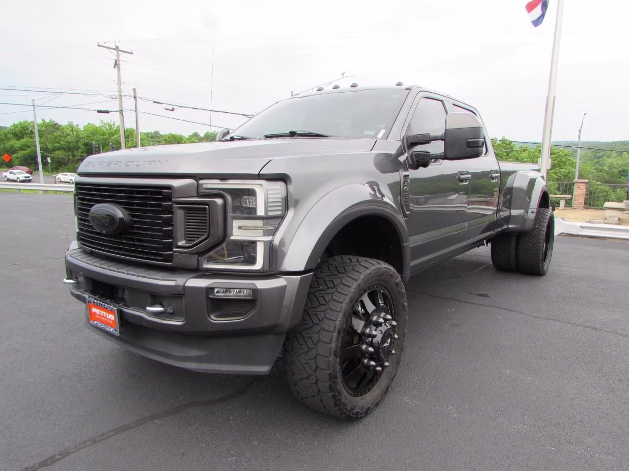 2020 Iconic Silver Metallic Ford Super Duty F-450 DRW Platinum DRW 4X4 Truck