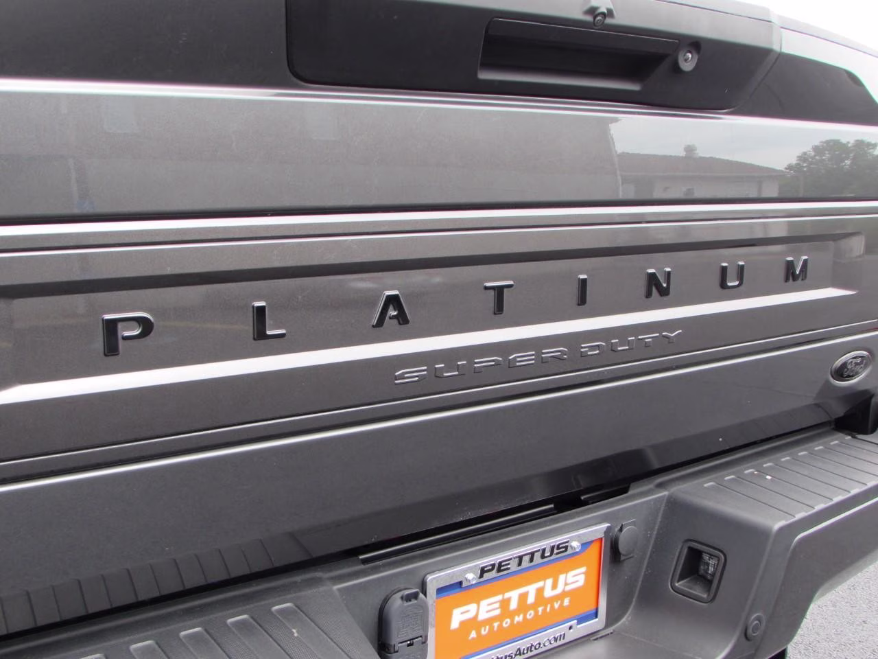 2020 Iconic Silver Metallic Ford Super Duty F-450 DRW Platinum DRW 4X4 Truck