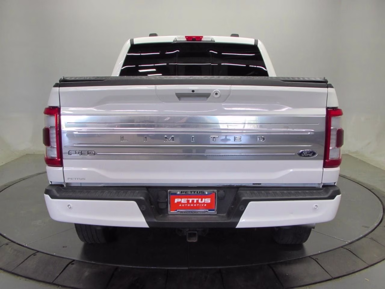 2023 Star White Metallic Tri-Coat Ford F-150 Limited 4X4 Truck
