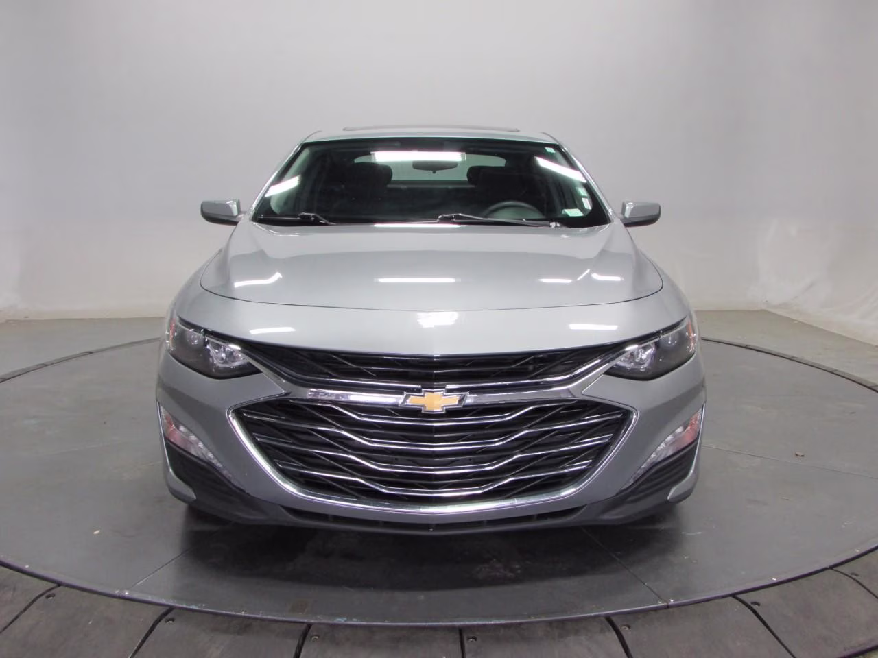 2024 Sterling Gray Metallic Chevrolet Malibu LT 1LT FWD Sedan