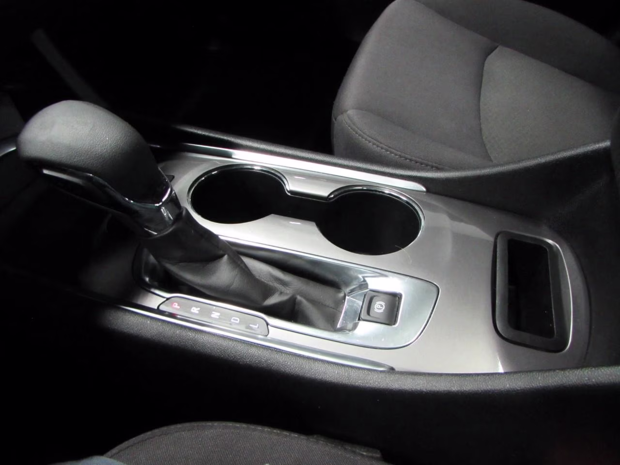 2024 Sterling Gray Metallic Chevrolet Malibu LT 1LT FWD Sedan