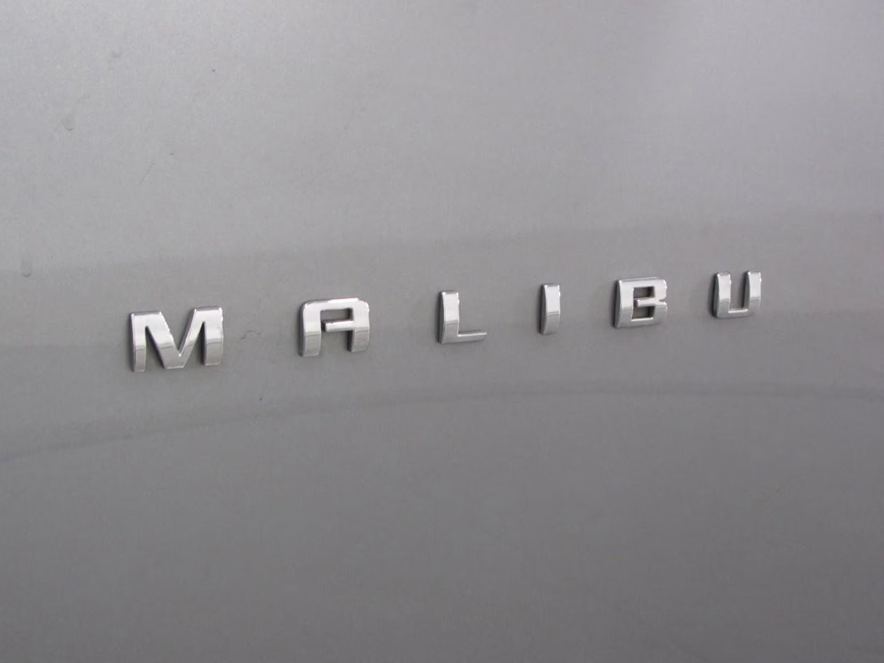 2024 Sterling Gray Metallic Chevrolet Malibu LT 1LT FWD Sedan