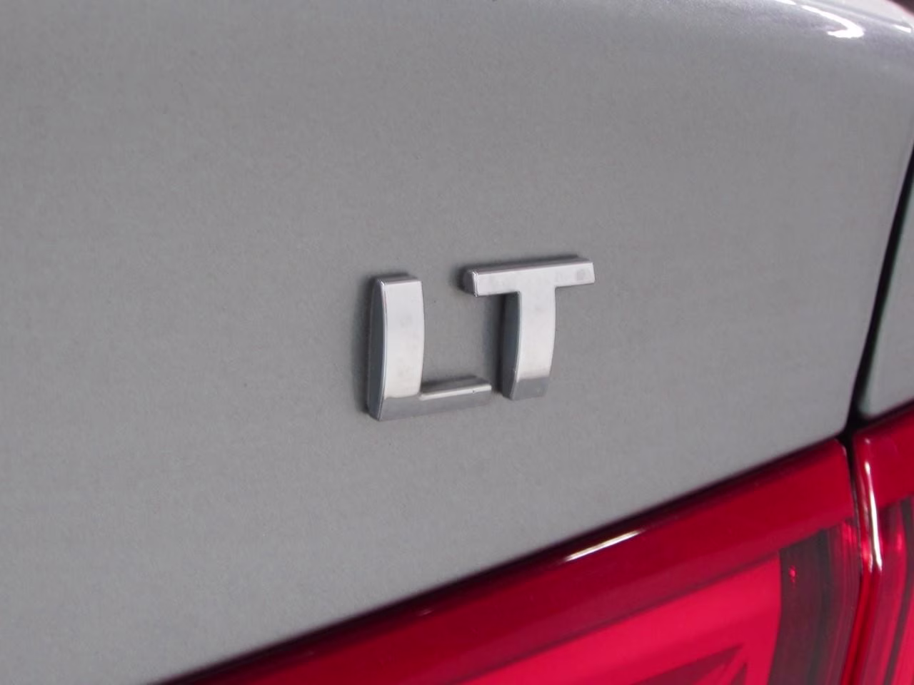 2024 Sterling Gray Metallic Chevrolet Malibu LT 1LT FWD Sedan