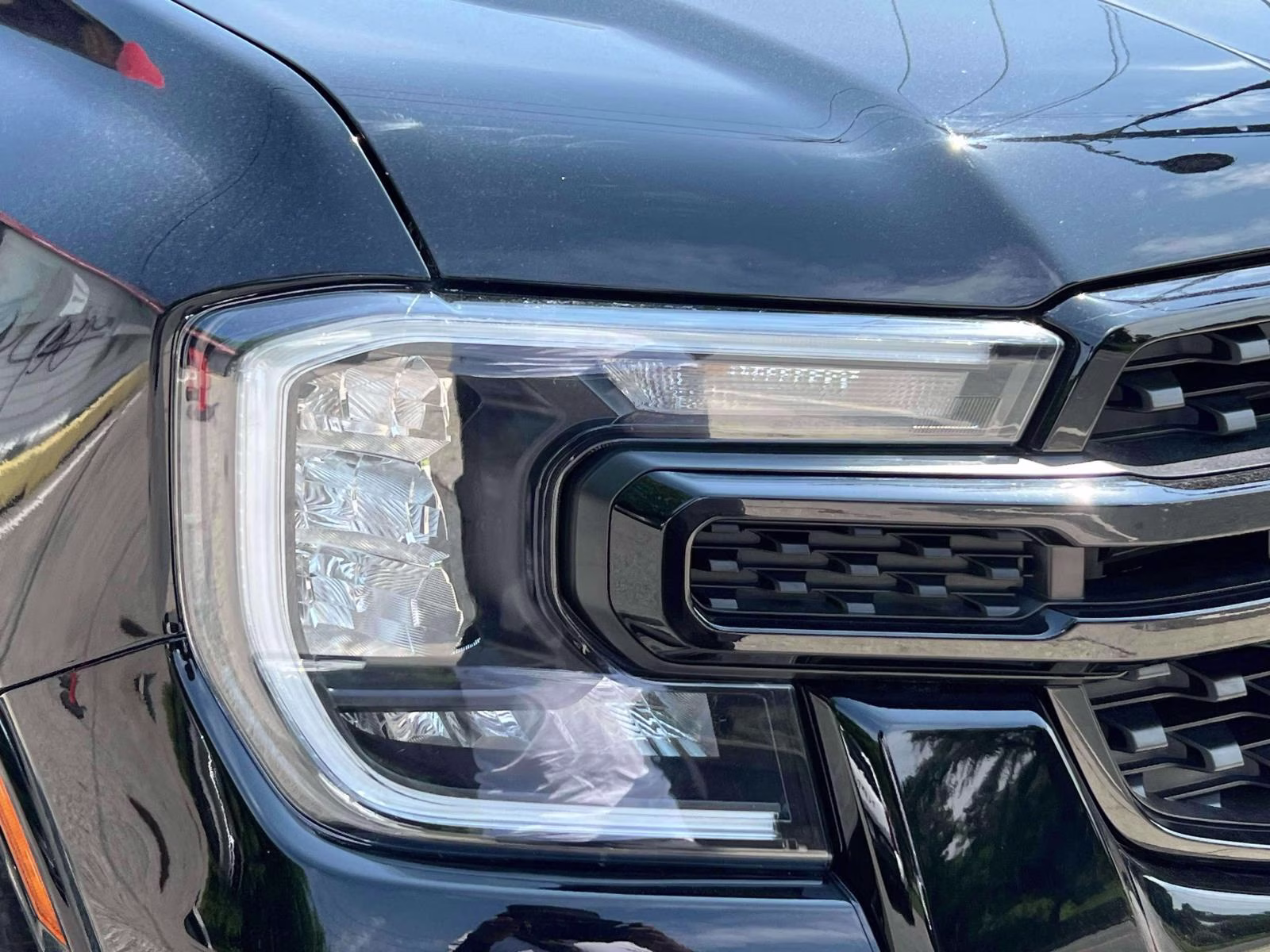 2025 Black Ford Ranger XLT 4WD SuperCrew 5' Box 4X4 Truck