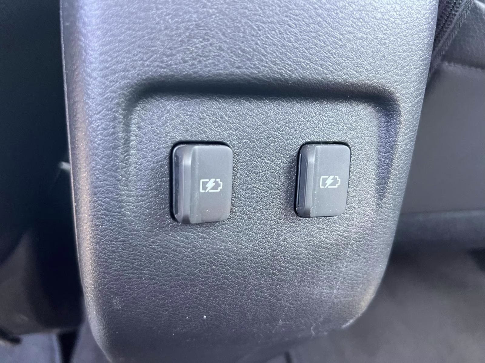 2023 Gray Nissan Kicks SR FWD FWD SUV