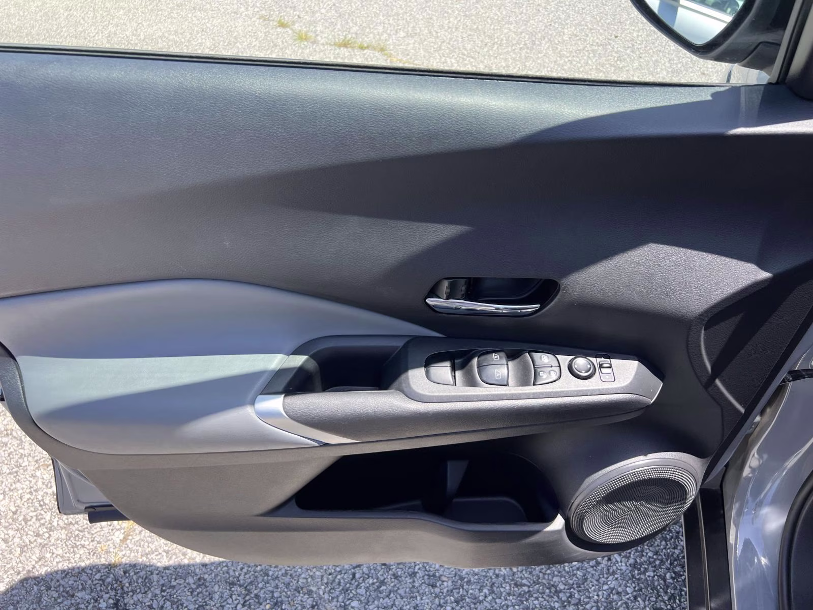 2023 Gray Nissan Kicks SR FWD FWD SUV