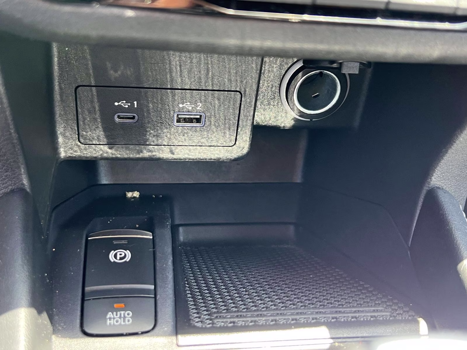 2023 Gray Nissan Kicks SR FWD FWD SUV